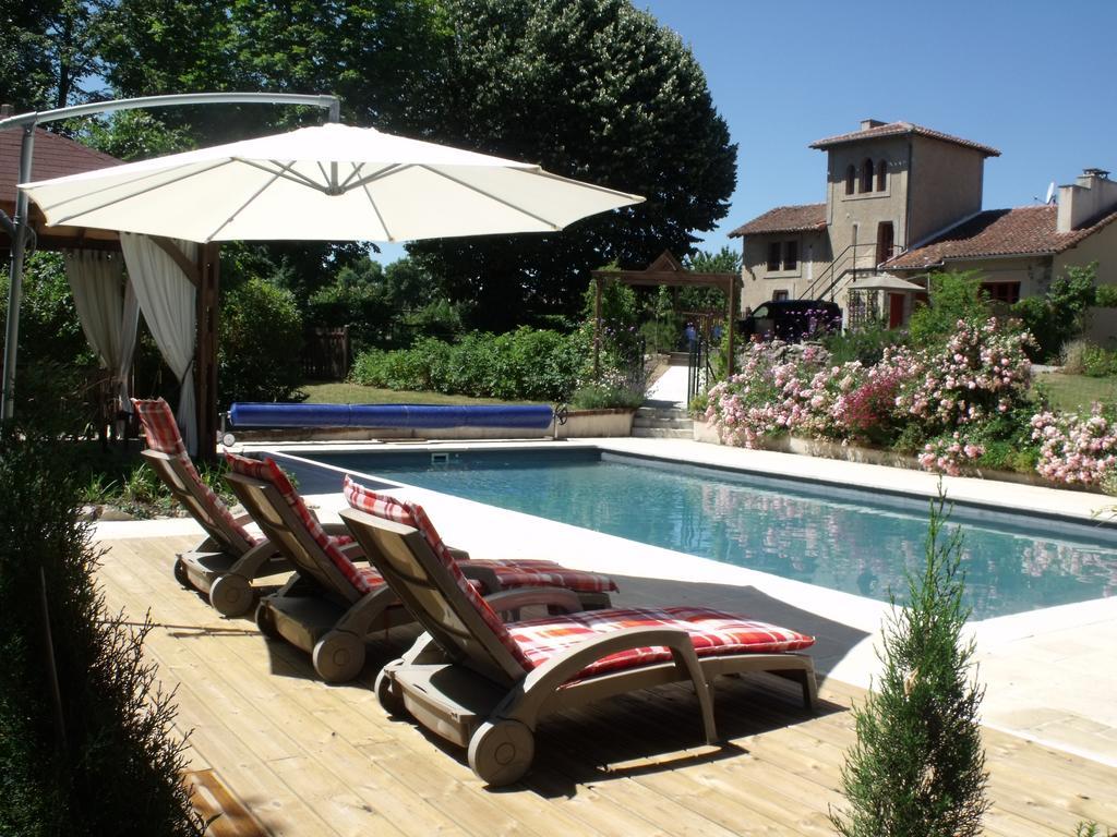 Hostal La Grange Terrou Saint-Germain-de-Confolens Exterior foto