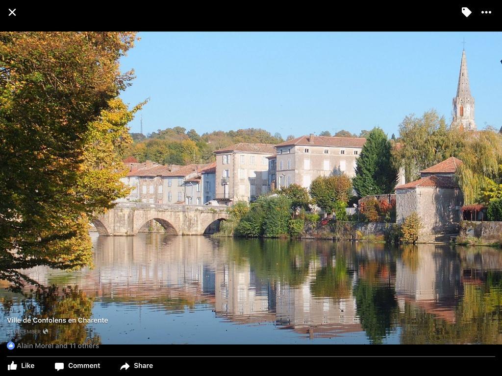 Hostal La Grange Terrou Saint-Germain-de-Confolens Exterior foto